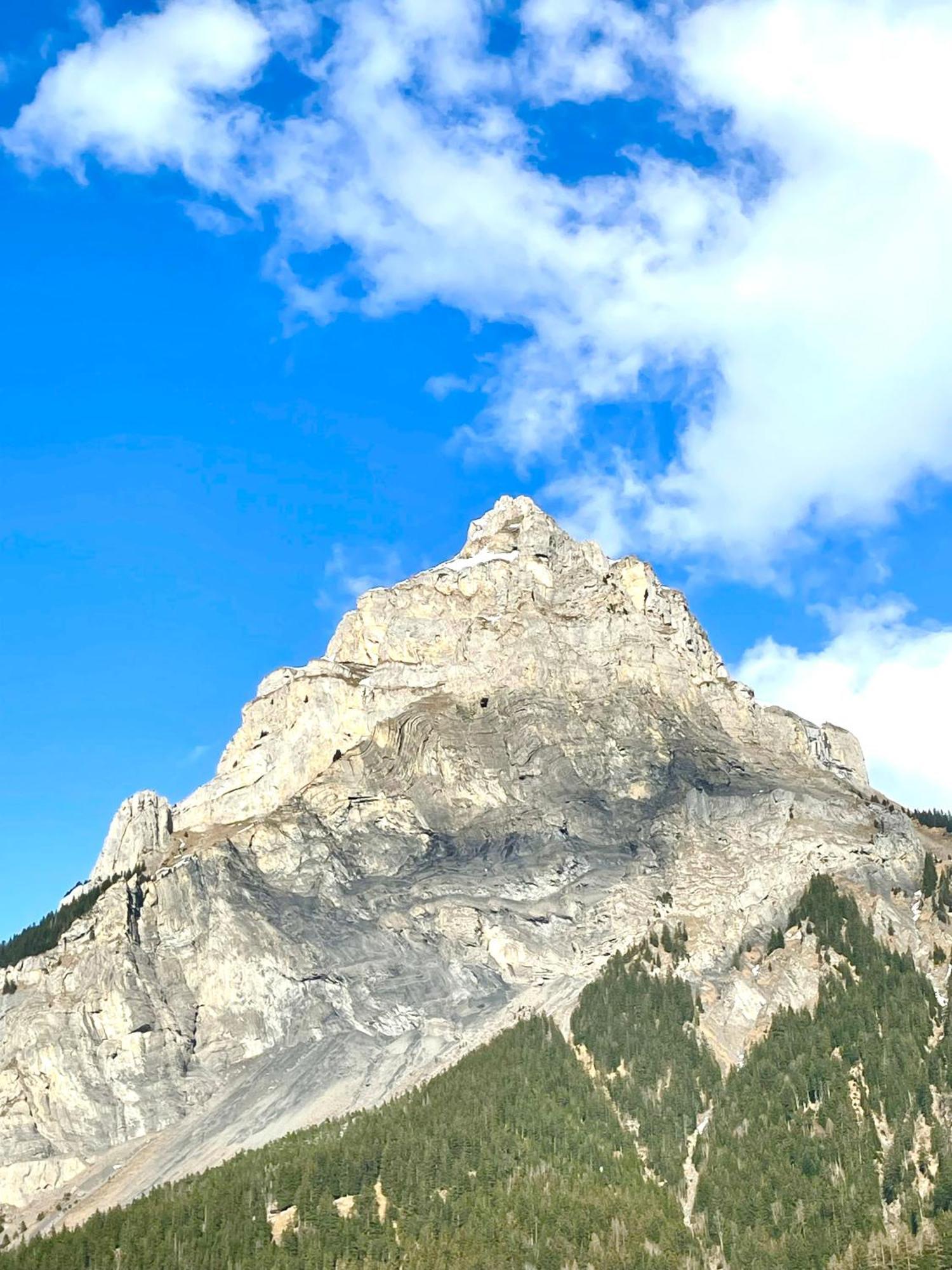 Charming, Well-Equipped Alpine Apartment คันเดอร์ชเตค ภายนอก รูปภาพ